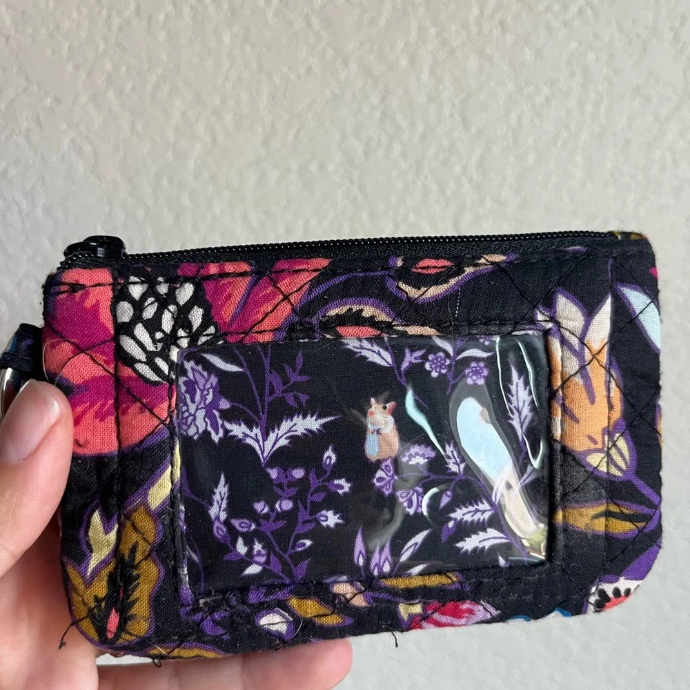 NWOT Vera Bradley Foxwood Floral Quilted Black and Purple Wristlet Cardholder - Picture 2 of 3